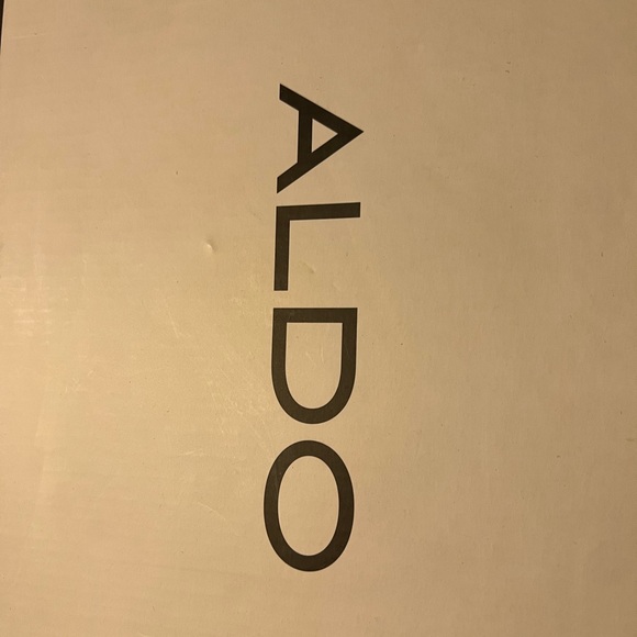 Women heels - Picture 2 of 2